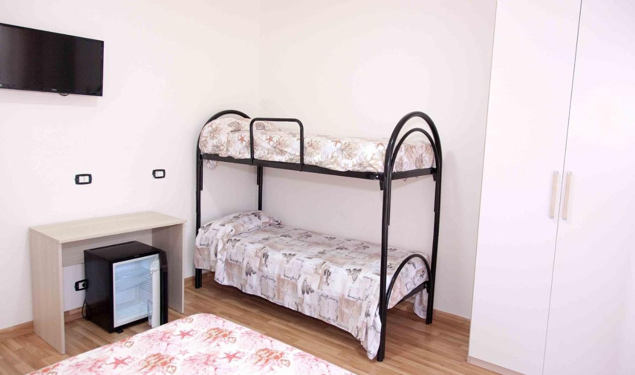 La Perla Rosa Bed and Breakfast Diamante Eksteriør billede